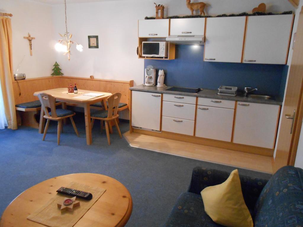 Pfannelerhof Apartamento Leutasch Quarto foto